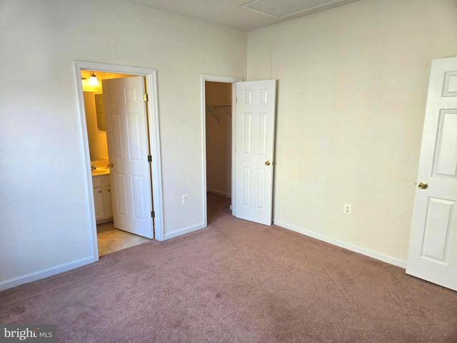 203 BULLSKIN ST, Charles Town, WV 25414