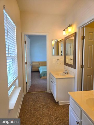 203 BULLSKIN ST, Charles Town, WV 25414