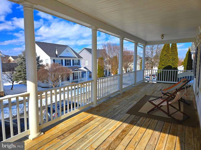 203 BULLSKIN ST, Charles Town, WV 25414