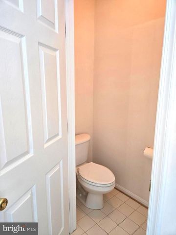 203 BULLSKIN ST, Charles Town, WV 25414