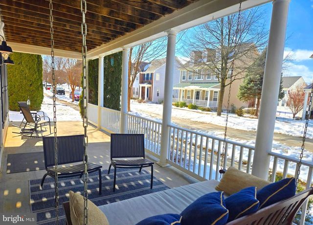 203 BULLSKIN ST, Charles Town, WV 25414