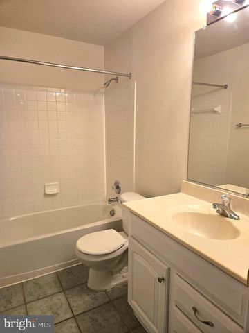 203 BULLSKIN ST, Charles Town, WV 25414