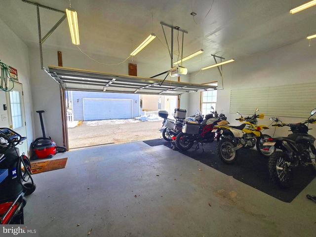 203 BULLSKIN ST, Charles Town, WV 25414