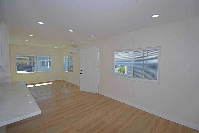 8301 Mission Gorge 263, Santee, CA 92071