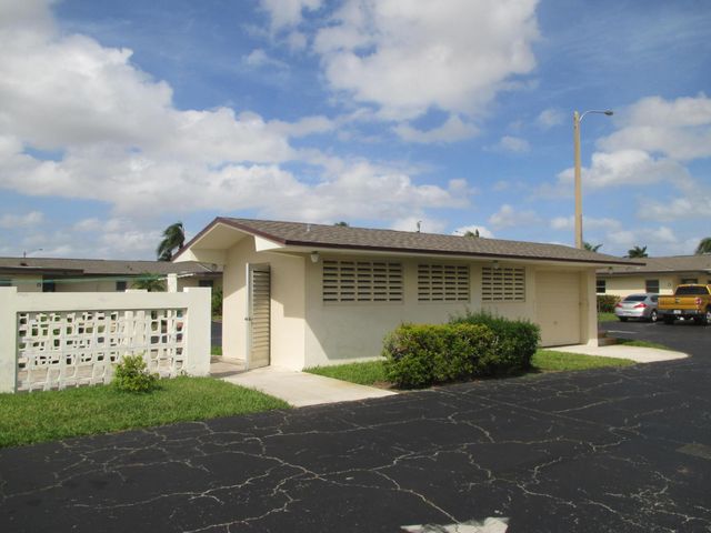 2951 Ashley Drive W, West Palm Beach, FL 33415