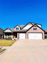 8317 NW 161st Street, Edmond, OK 73013