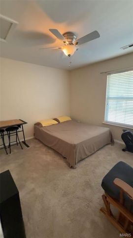 905 Sugar Lake Court 6, St Peters, MO 63376