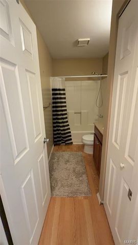 905 Sugar Lake Court 6, St Peters, MO 63376