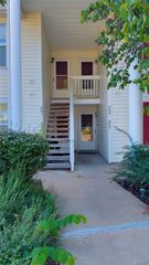 905 Sugar Lake Court 6, St Peters, MO 63376