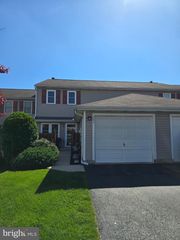 603 BENTWOOD LN, York, PA 17408