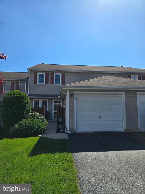 603 BENTWOOD LN, York, PA 17408
