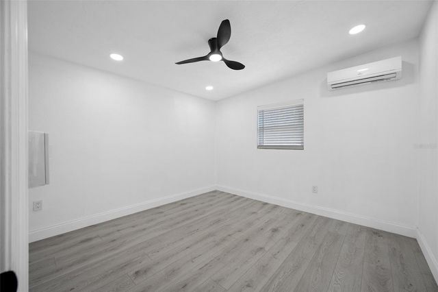 6908 11TH AVENUE E, Palmetto, FL 34221