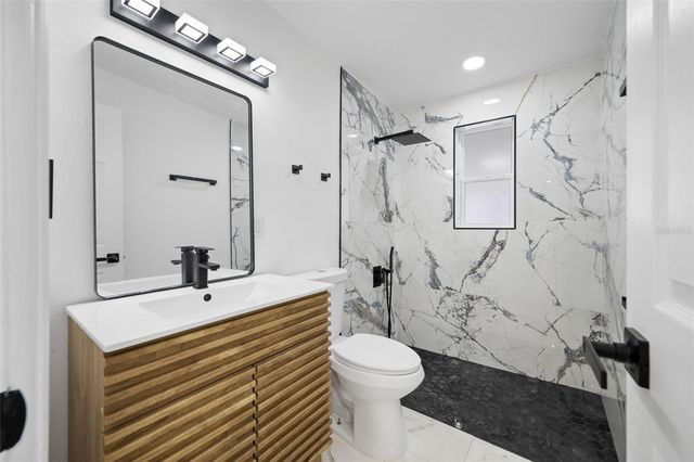 6908 11TH AVENUE E, Palmetto, FL 34221