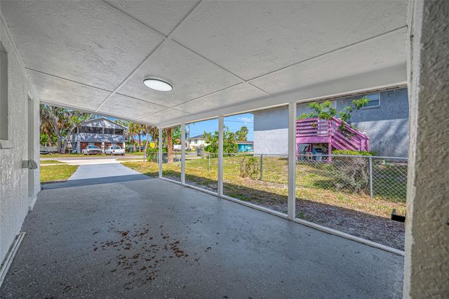 6908 11TH AVENUE E, Palmetto, FL 34221