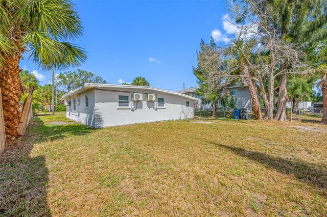 6908 11TH AVENUE E, Palmetto, FL 34221