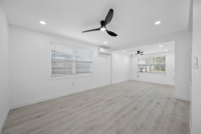 6908 11TH AVENUE E, Palmetto, FL 34221