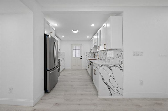 6908 11TH AVENUE E, Palmetto, FL 34221