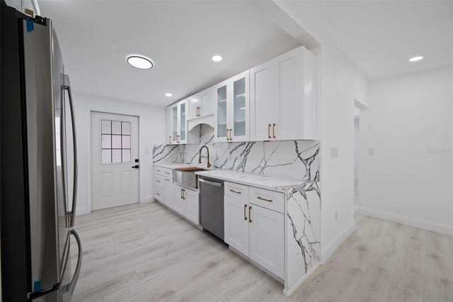 6908 11TH AVENUE E, Palmetto, FL 34221