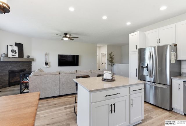 11408 S 173 Avenue, Gretna, NE 68028