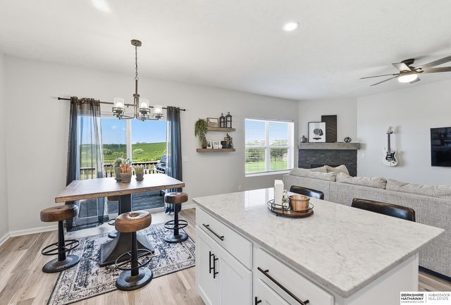 11408 S 173 Avenue, Gretna, NE 68028
