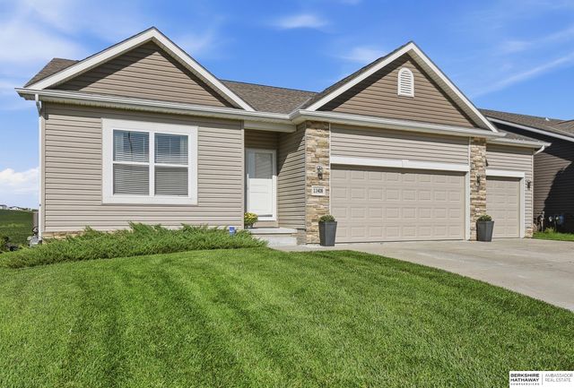 11408 S 173 Avenue, Gretna, NE 68028