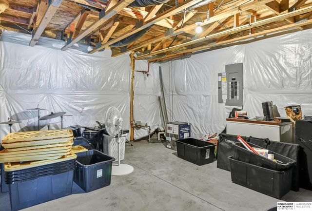 11408 S 173 Avenue, Gretna, NE 68028