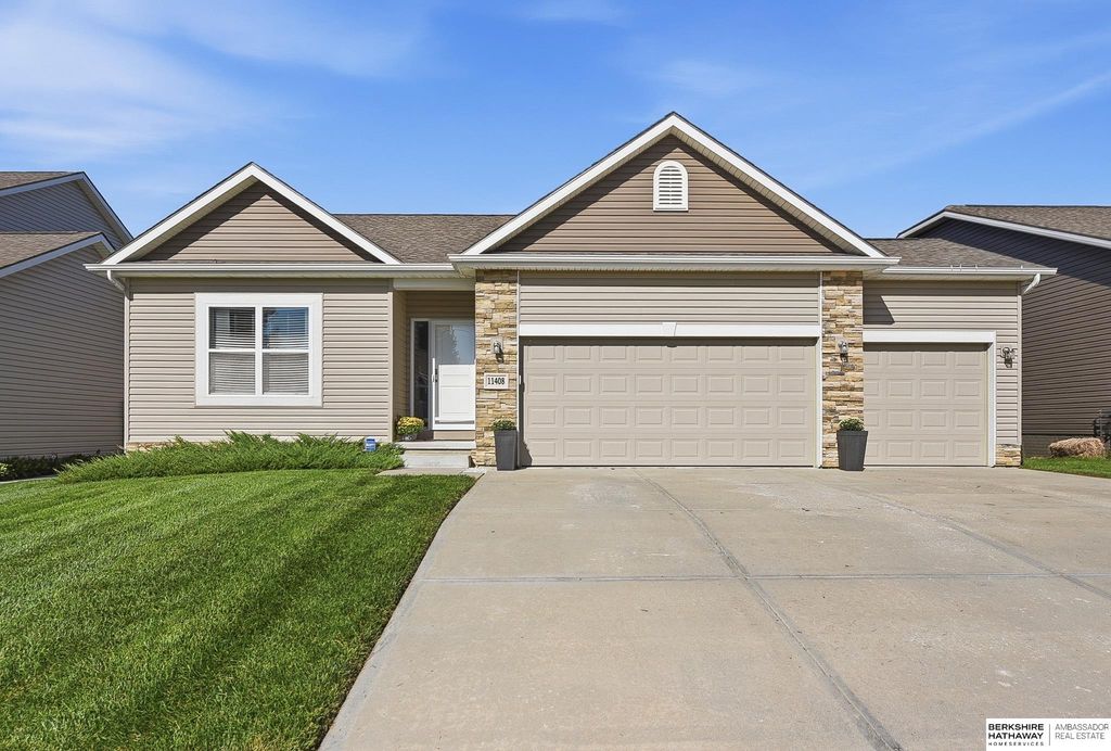11408 S 173 Avenue, Gretna, NE 68028