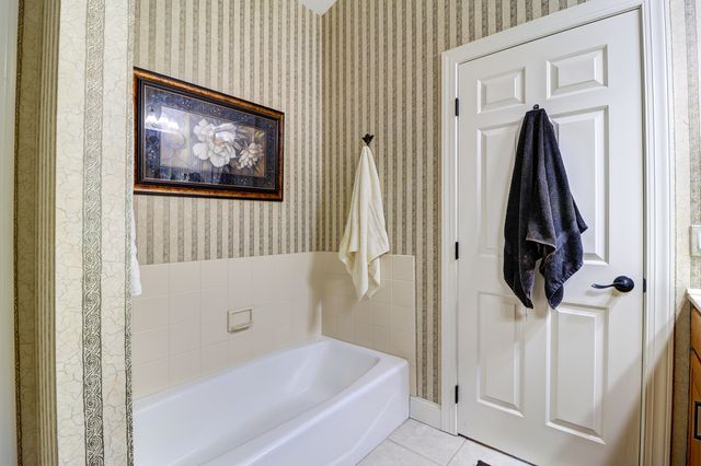 1117 Melody Hills Drive, Fulton, IL 61252