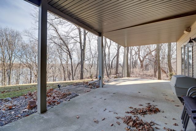 1117 Melody Hills Drive, Fulton, IL 61252