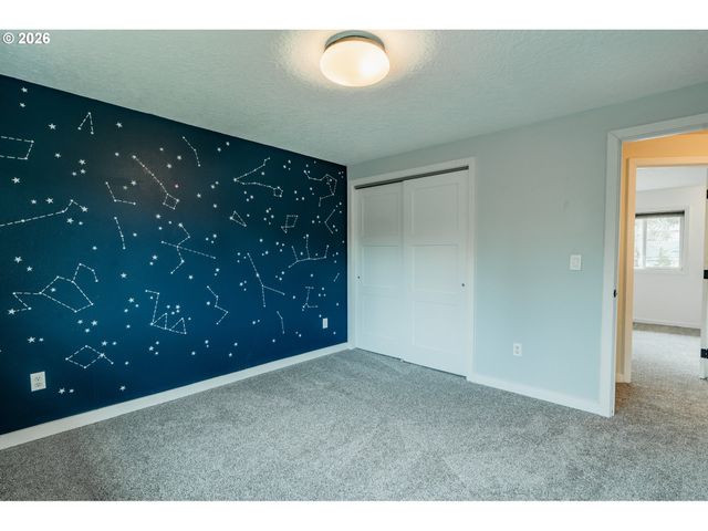 5484 Se ROETHE Rd, Milwaukie, OR 97267