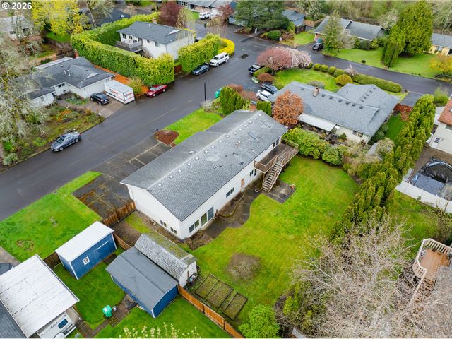 5484 Se ROETHE Rd, Milwaukie, OR 97267