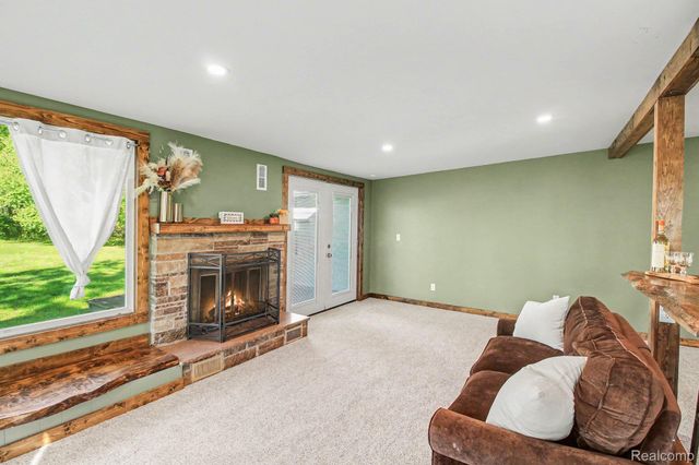 207 N Elms Road, Flushing, MI 48433