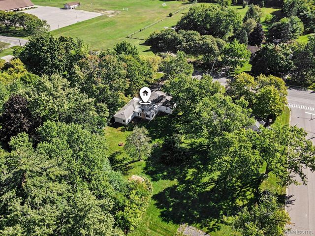 207 N Elms Road, Flushing, MI 48433