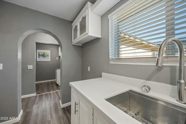 2601 N 51st Street, Phoenix, AZ 85008
