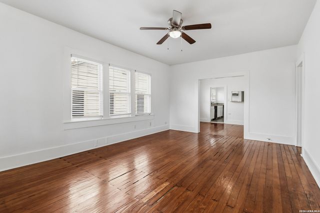 527 E DREXEL AVE, San Antonio, TX 78210