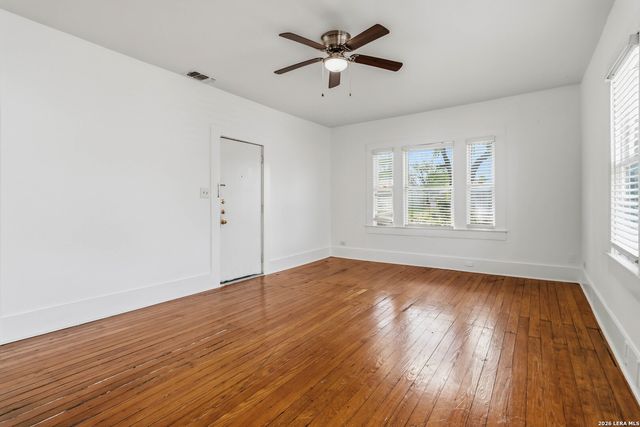 527 E DREXEL AVE, San Antonio, TX 78210