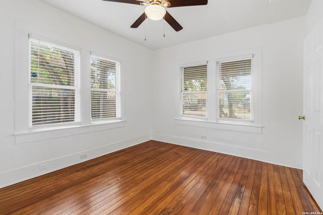 527 E DREXEL AVE, San Antonio, TX 78210