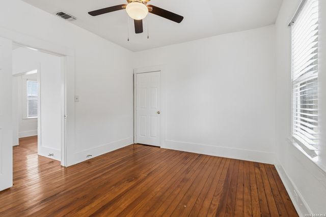 527 E DREXEL AVE, San Antonio, TX 78210