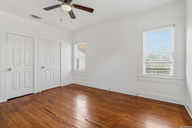 527 E DREXEL AVE, San Antonio, TX 78210