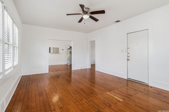527 E DREXEL AVE, San Antonio, TX 78210