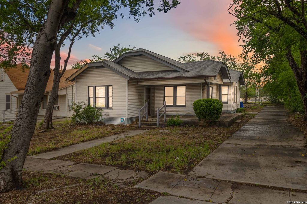 527 E DREXEL AVE, San Antonio, TX 78210