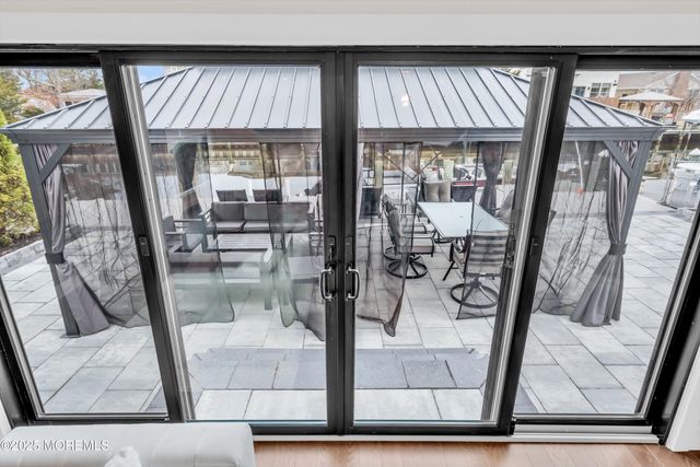 320 Silver Lagoon Drive, Toms River, NJ 08753