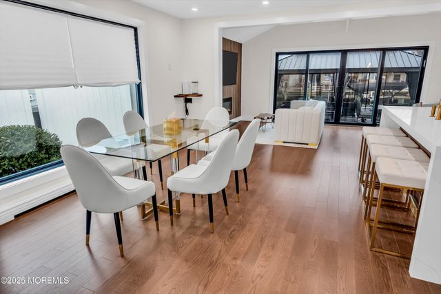 320 Silver Lagoon Drive, Toms River, NJ 08753