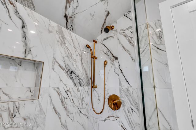 320 Silver Lagoon Drive, Toms River, NJ 08753