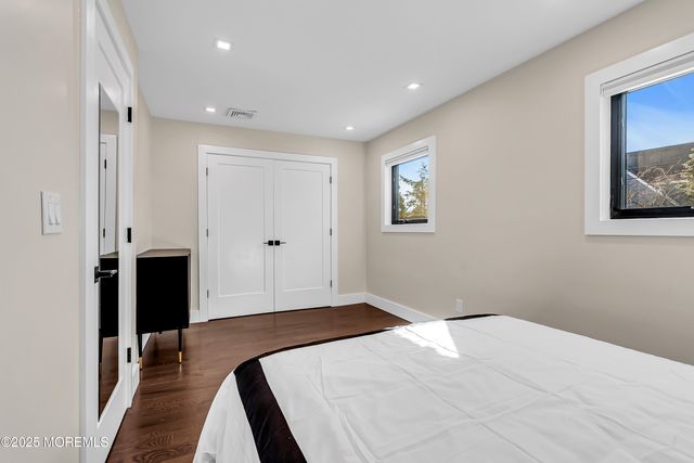 320 Silver Lagoon Drive, Toms River, NJ 08753