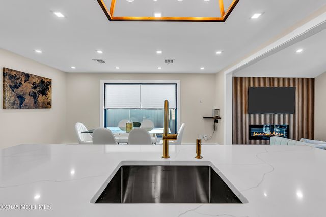 320 Silver Lagoon Drive, Toms River, NJ 08753