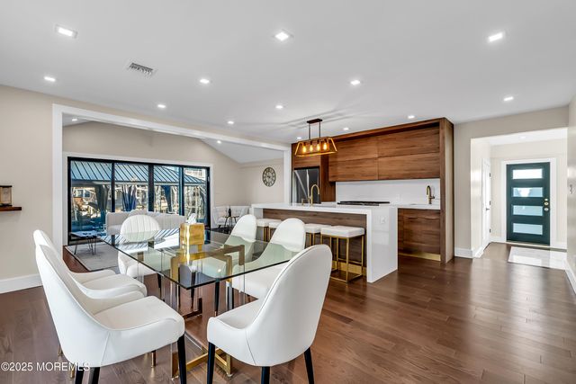 320 Silver Lagoon Drive, Toms River, NJ 08753