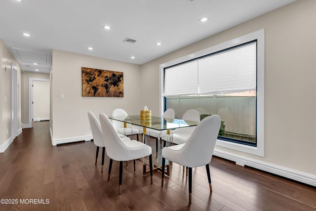 320 Silver Lagoon Drive, Toms River, NJ 08753