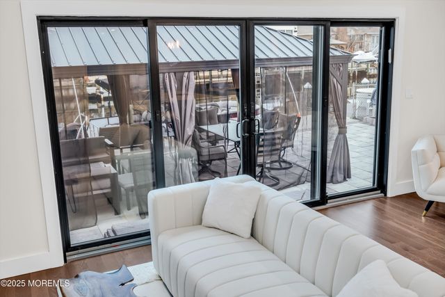 320 Silver Lagoon Drive, Toms River, NJ 08753