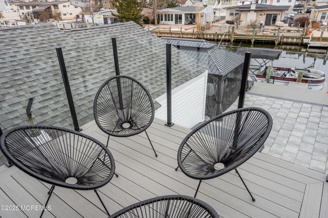 320 Silver Lagoon Drive, Toms River, NJ 08753